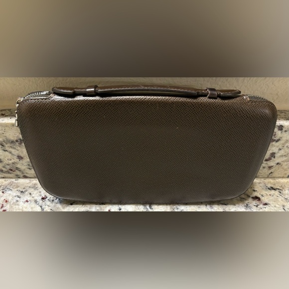 Louis Vuitton Dark Brown Taiga Leather Atoll Travel Case Wallet - EUC - Picture 4 of 16